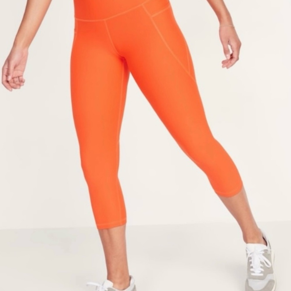 Old Navy Crop Leggings